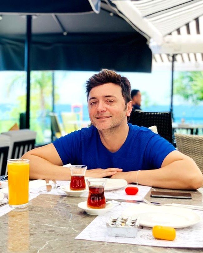 Zakkum'un solisti estetikle bambaşka biri oldu 12