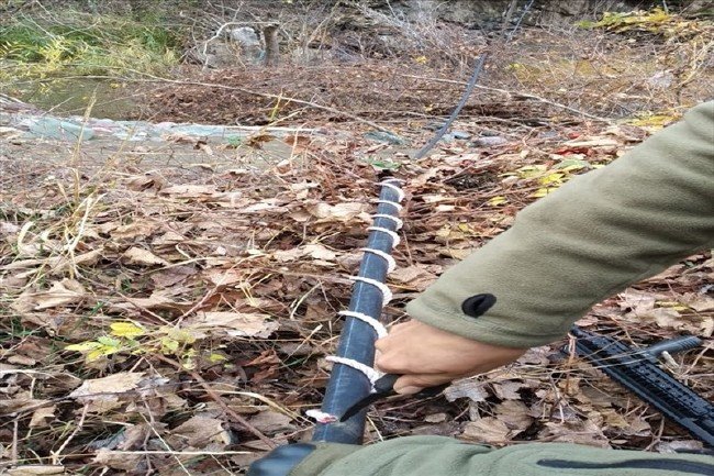 3 girişli mağarada mühimmat ele geçirildi 7