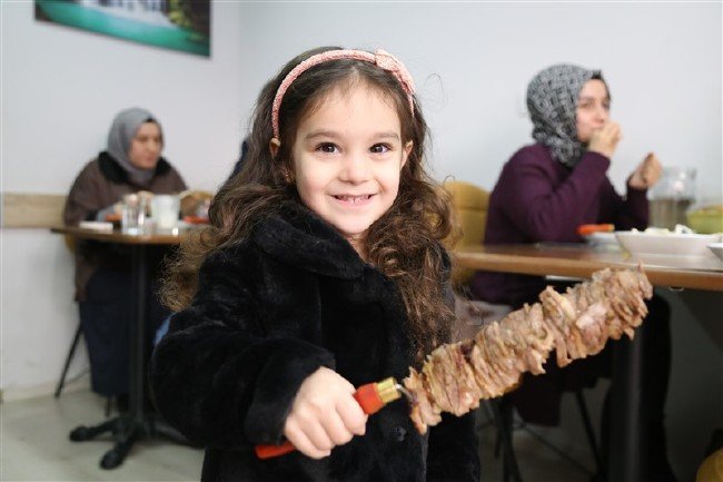 Cağ kebabı kimin? 9