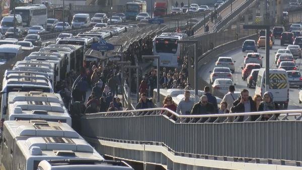 Florya'da metrobüs arızası 3