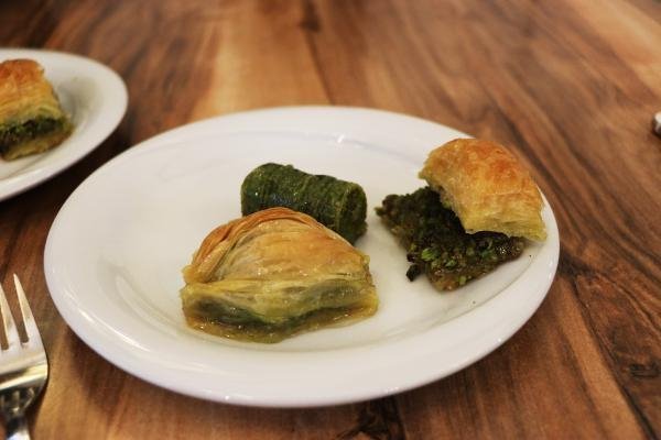 Ucuz baklavaya dikkat! İçinde neler yok ki... 9