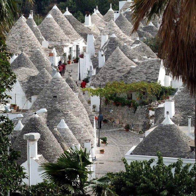 Ortaçağ'dan kalma köy güzelliğiyle büyülüyor 25