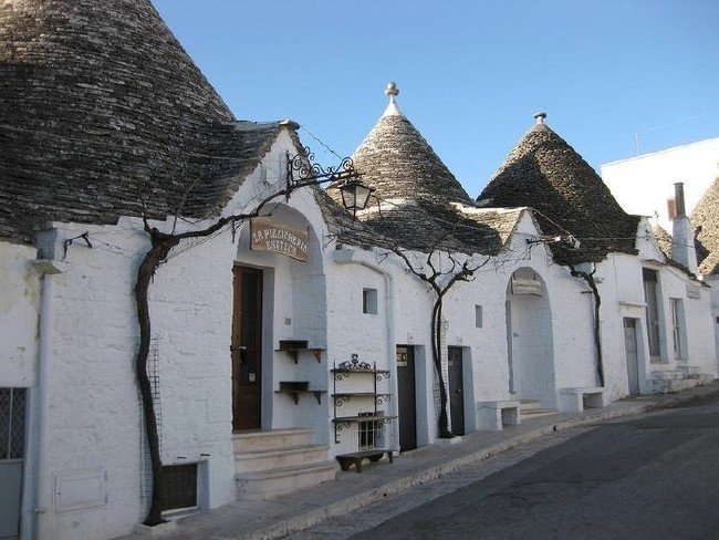 Ortaçağ'dan kalma köy güzelliğiyle büyülüyor 26