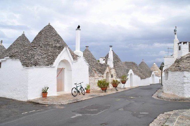 Ortaçağ'dan kalma köy güzelliğiyle büyülüyor 33