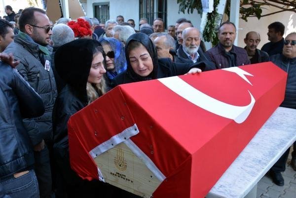 Öldürülen sağlık müdürüne acı tören 19