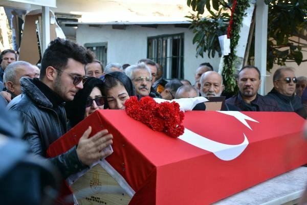 Öldürülen sağlık müdürüne acı tören 30