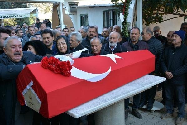 Öldürülen sağlık müdürüne acı tören 17