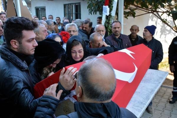 Öldürülen sağlık müdürüne acı tören 24