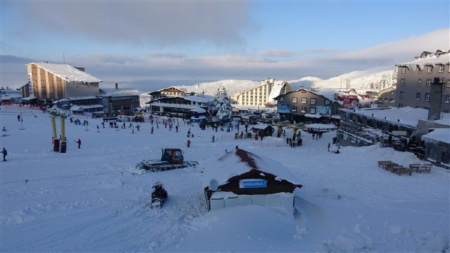 Uludağ'da yılın en kalabalık günü 10