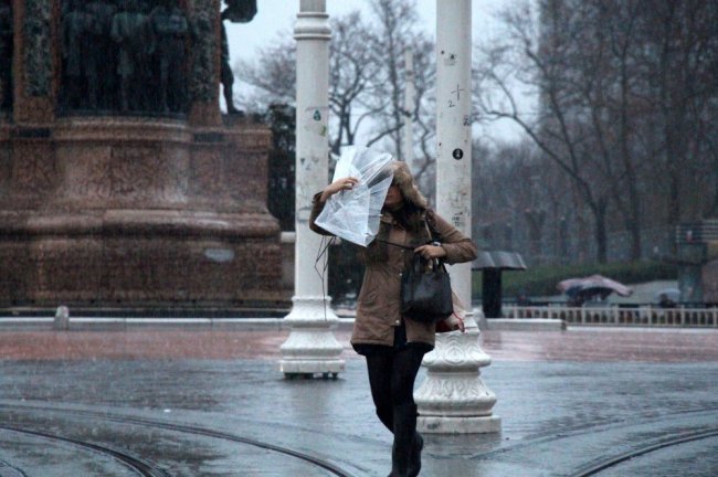 Fırtınada zor anlar 1