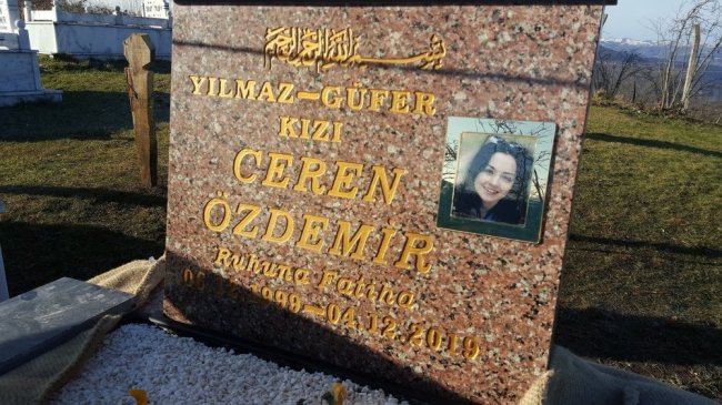 Ceren'in mezar taşında duygulandıran mesaj 1