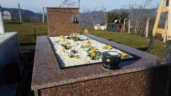 Ceren'in mezar taşında duygulandıran mesaj 5