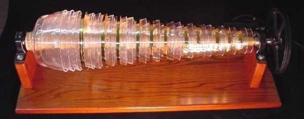 Bu enstrüman yüzlerce kişinin delirmesine neden oldu 12