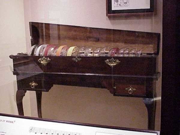 Bu enstrüman yüzlerce kişinin delirmesine neden oldu 5