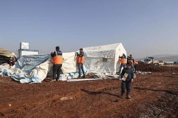 İdlib'den kaçan Suriyelilere Türkiye'den yardım eli 5