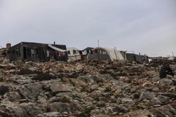 İdlib'den kaçan Suriyelilere Türkiye'den yardım eli 15