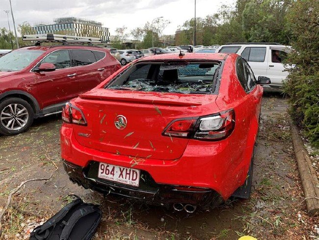 Avustralya'da felaketler bitmiyor: Yangın, toz fırtınası, dolu ve sel... 9