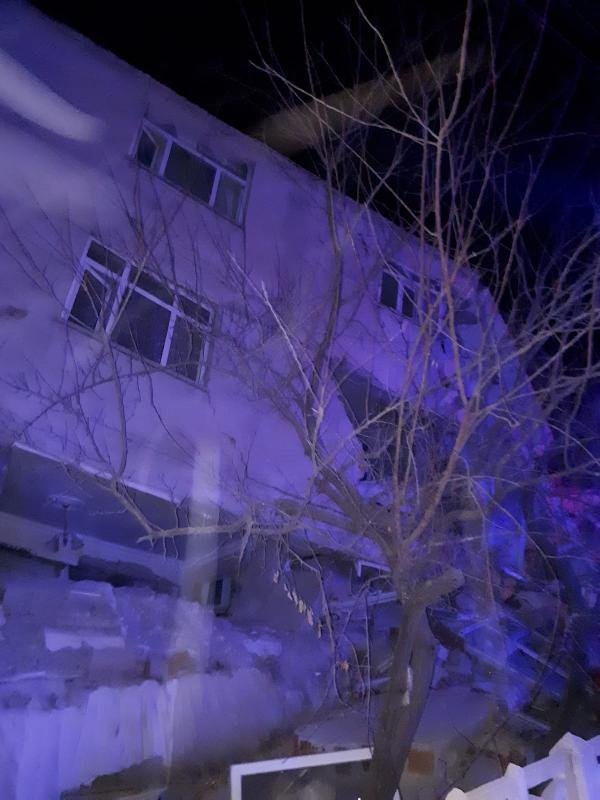 Elazığ'daki deprem sonrası ilk fotoğraflar 23