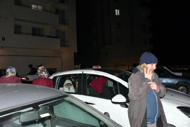 Elazığ'daki deprem sonrası ilk fotoğraflar 17