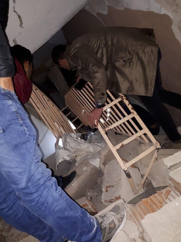 Elazığ'daki deprem sonrası ilk fotoğraflar 24