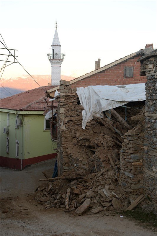 Elazığ ve Malatya'da ağır bilanço 15