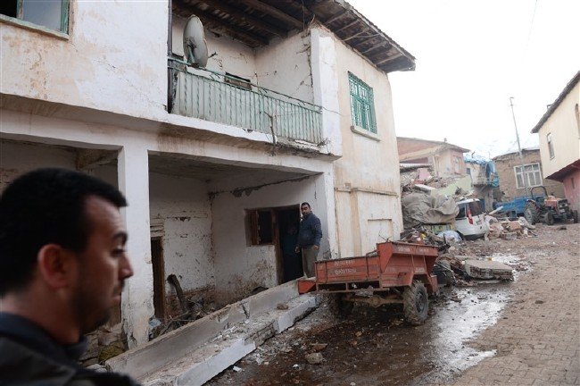 Elazığ ve Malatya'da ağır bilanço 28