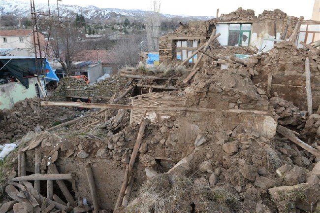 Elazığ ve Malatya'da ağır bilanço 33