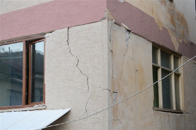 Elazığ ve Malatya'da ağır bilanço 37