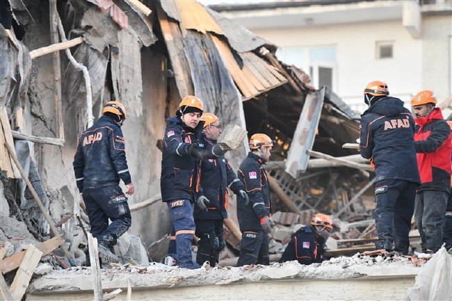 Elazığ ve Malatya'da ağır bilanço 48