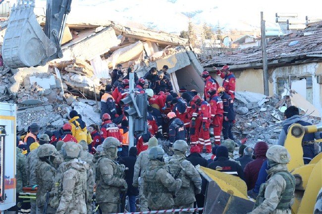 Elazığ ve Malatya'da ağır bilanço 54
