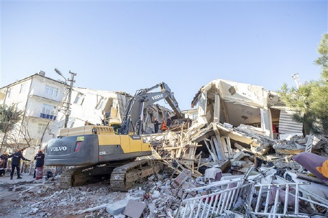 Elazığ ve Malatya'da ağır bilanço 68