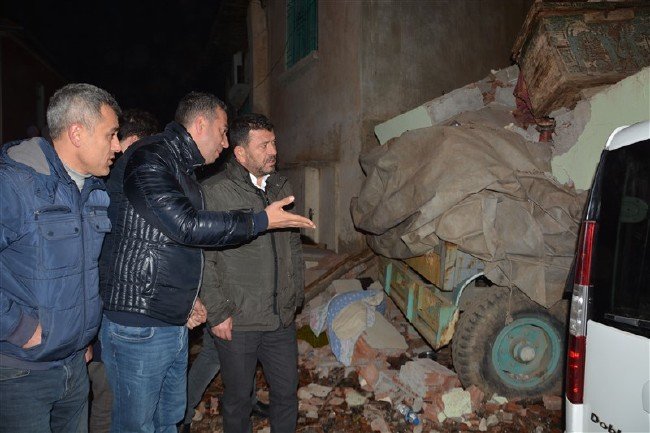 Elazığ ve Malatya'da ağır bilanço 75