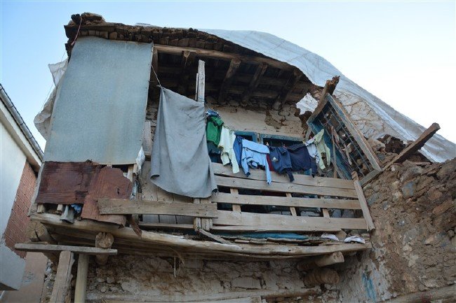 Elazığ ve Malatya'da ağır bilanço 80