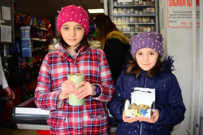 Harçlıklarını Elazığ'a gönderdiler 1