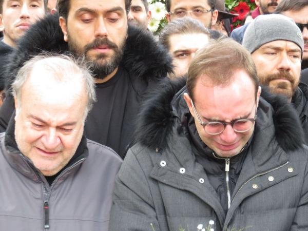 Önce uçak saatini sonra koltuğunu değiştirmiş 8