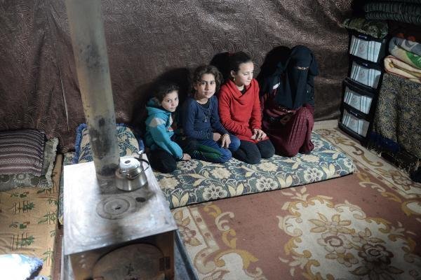 7 aylık Suriyeli bebek donarak öldü 7