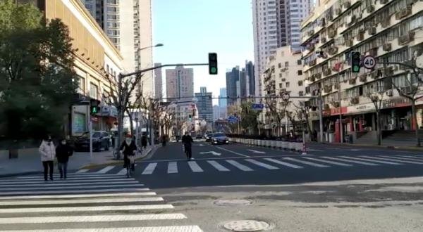 25 milyonluk Şangay'da sokaklar boşaldı 7