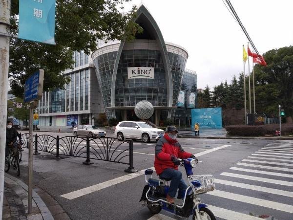 25 milyonluk Şangay'da sokaklar boşaldı 11