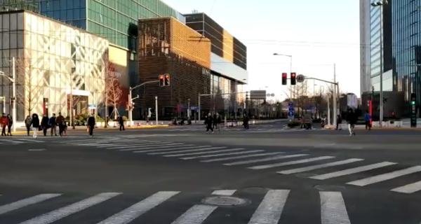 25 milyonluk Şangay'da sokaklar boşaldı 8