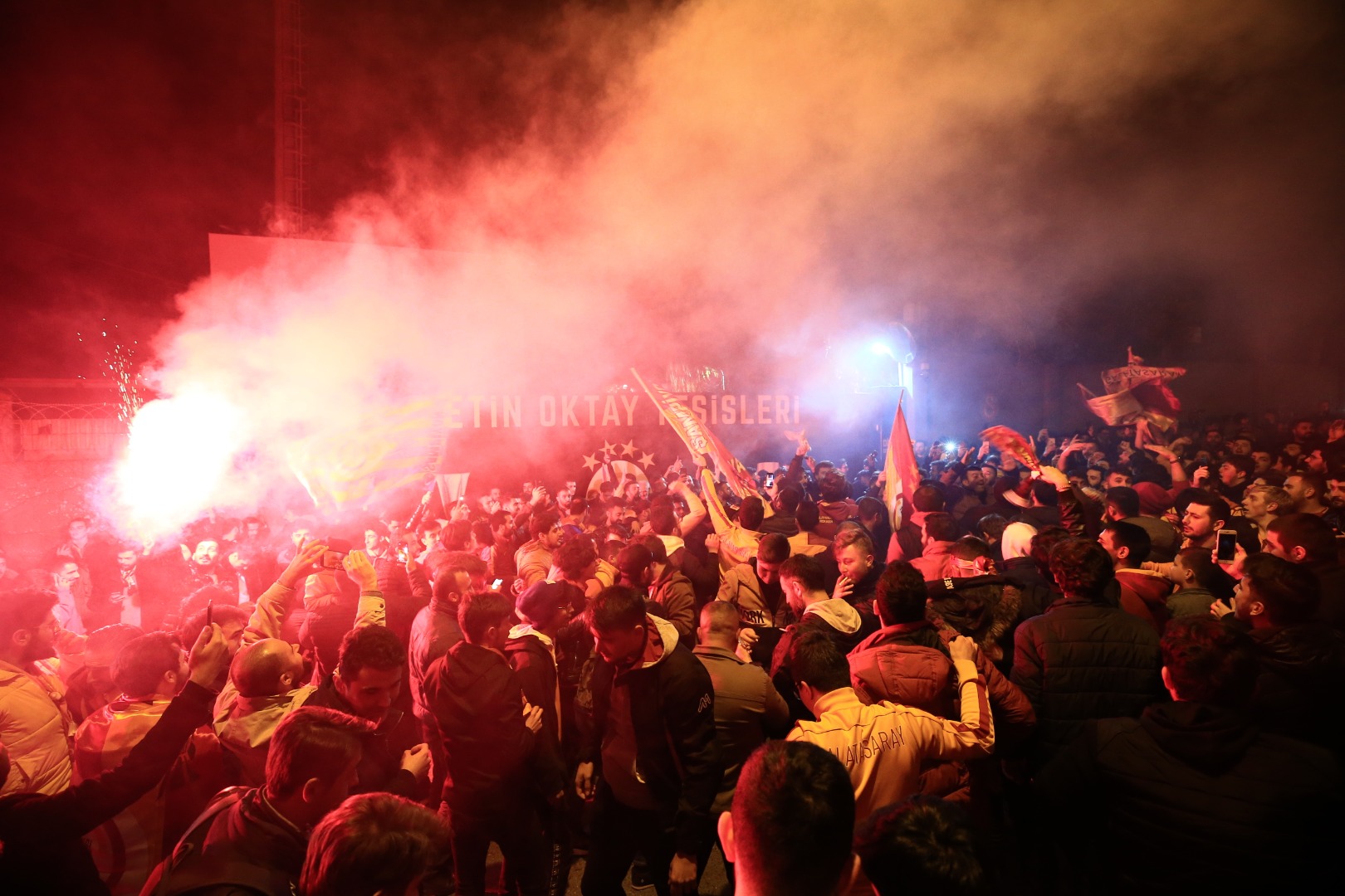 Derbi sonrası Florya'da buyük coşku 10