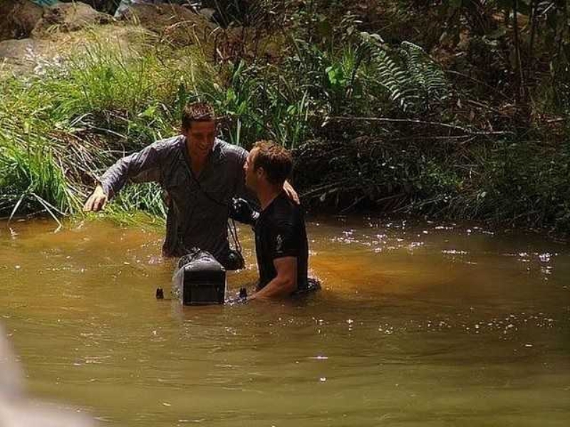 Ünlü belgeselci Bear Grylls herkesi kandırmış! Dünyaya rezil oldu 20