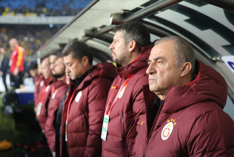 Fatih Terim olası bir koronavirüs faciasını böyle önlemiş 12