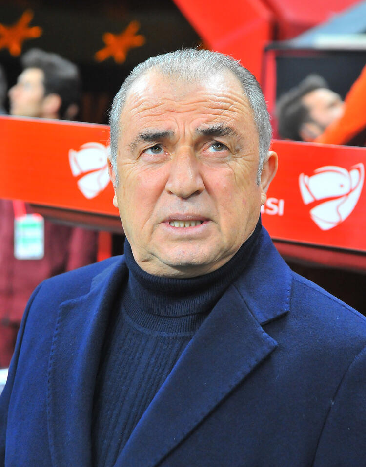 Fatih Terim olası bir koronavirüs faciasını böyle önlemiş 8