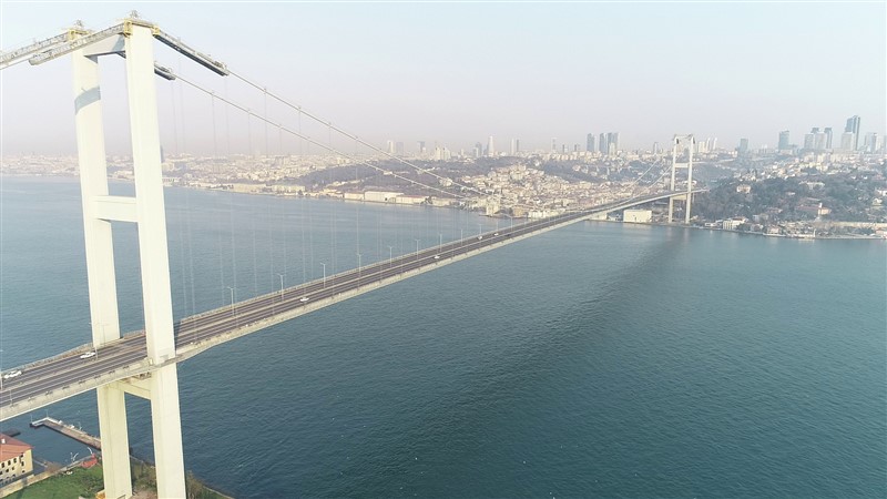 İstanbul böylesini hiç görmedi! İşte sokağa çıkma yasağı sonrası ilk sabah 9