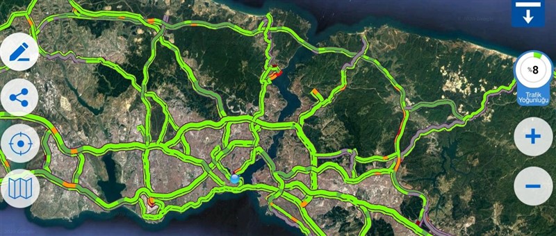İstanbul böylesini hiç görmedi! İşte sokağa çıkma yasağı sonrası ilk sabah 26