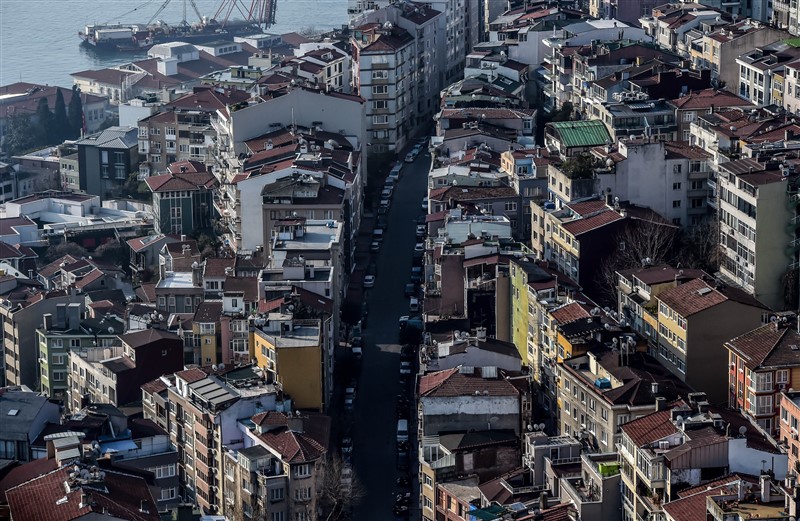 İstanbul böylesini hiç görmedi! İşte sokağa çıkma yasağı sonrası ilk sabah 34