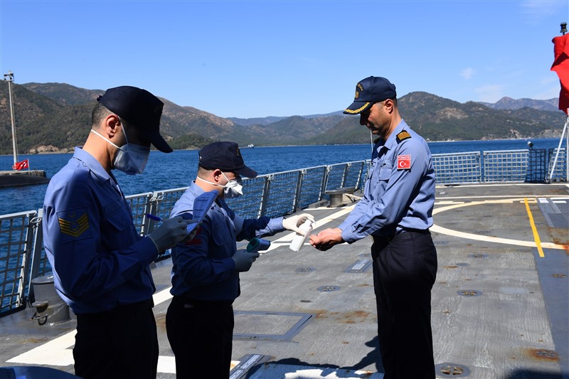 Deniz Kuvvetleri Komutanlığında koronavirüse karşı yoğun önlem 10