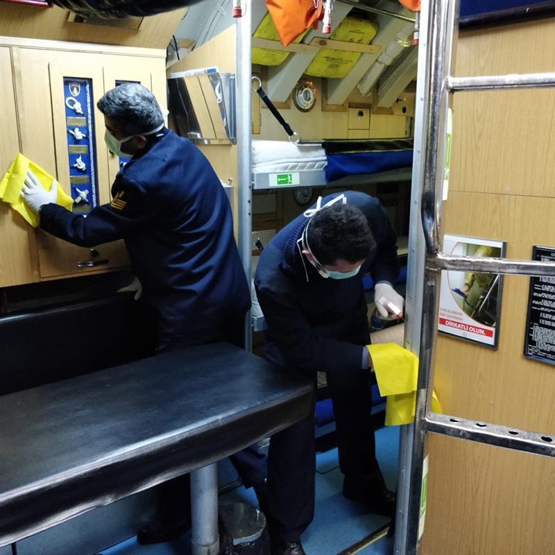 Deniz Kuvvetleri Komutanlığında koronavirüse karşı yoğun önlem 5