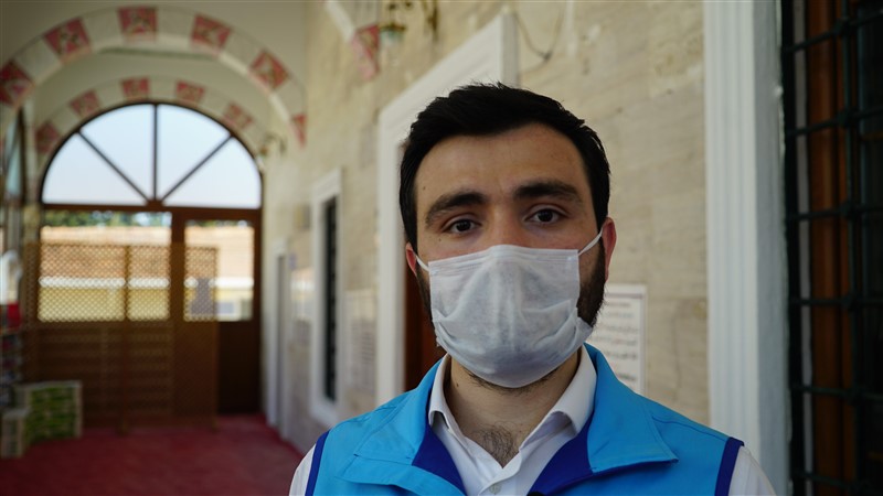 İbadete kapatılan Dedeman Camisinin kapıları ihtiyaç sahiplerine açıldı 6