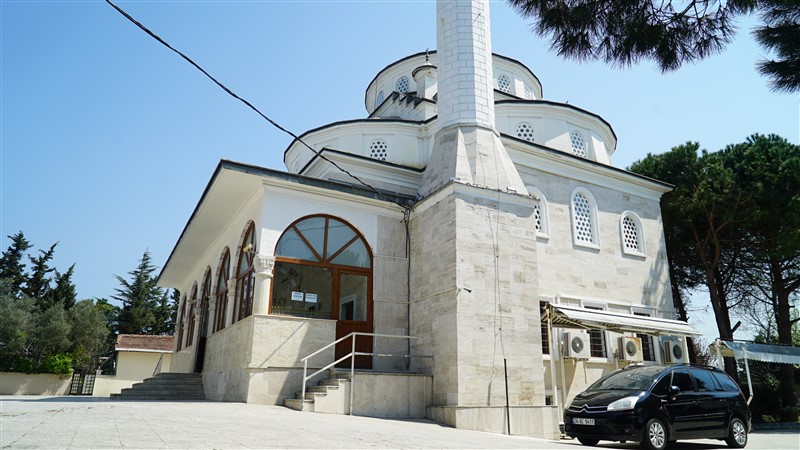 İbadete kapatılan Dedeman Camisinin kapıları ihtiyaç sahiplerine açıldı 4